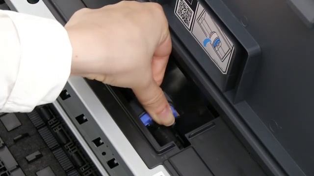 L8050/18050/11050/ET-18100/14100 - How to Replace the Pickup Roller смотреть онлайн