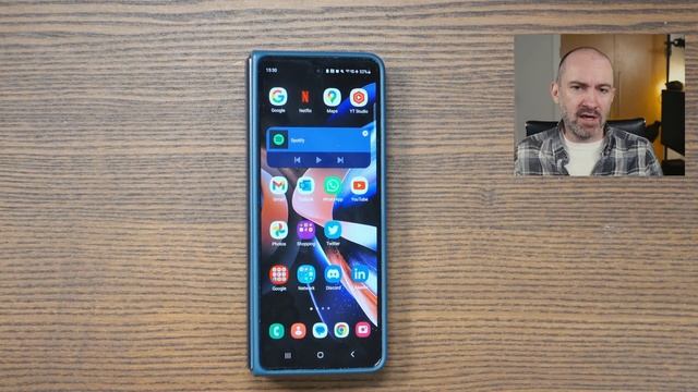 Nine Months With the Samsung Galaxy Z Fold 4 смотреть онлайн