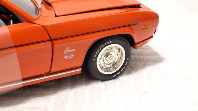 Vintage American Muscle ERTL Collectible 1969 Yenko 427 Orange Chevy Camaro 1/18 Scale Diecast Car смотреть онлайн