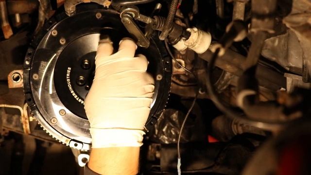 Fiat 500 Abarth Clutch Master FX350 & LW Flywheel Install смотреть онлайн