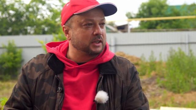 Какой гриль выбрать? Газовый или угольный? Проверяем на стейках Топ-блейд! Гость Шакир Юлдашев! смотреть онлайн