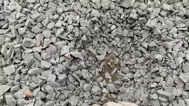 Два кубометра щебня наглядно! На сколько квадратов хватит? Фракция 5-20 смотреть онлайн