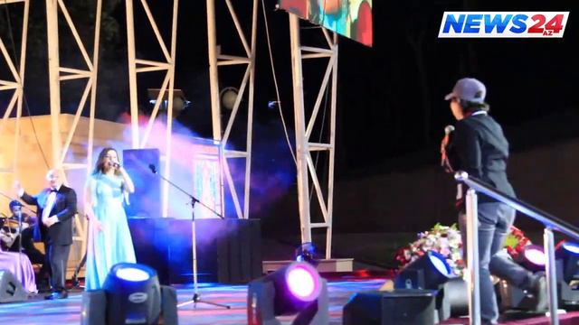 Aygün Səmədzadənin Konsertində Böyük Olay ! Aygün Bəylər Dəvətsiz Gəlib Mahnı Oxudu