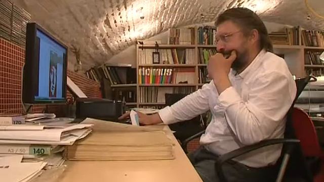 В Петербурге появится граффити Ахматовой смотреть онлайн