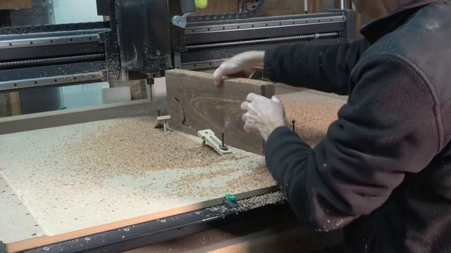 Building A Neck Thru Guitar Part 8 Making The Body смотреть онлайн