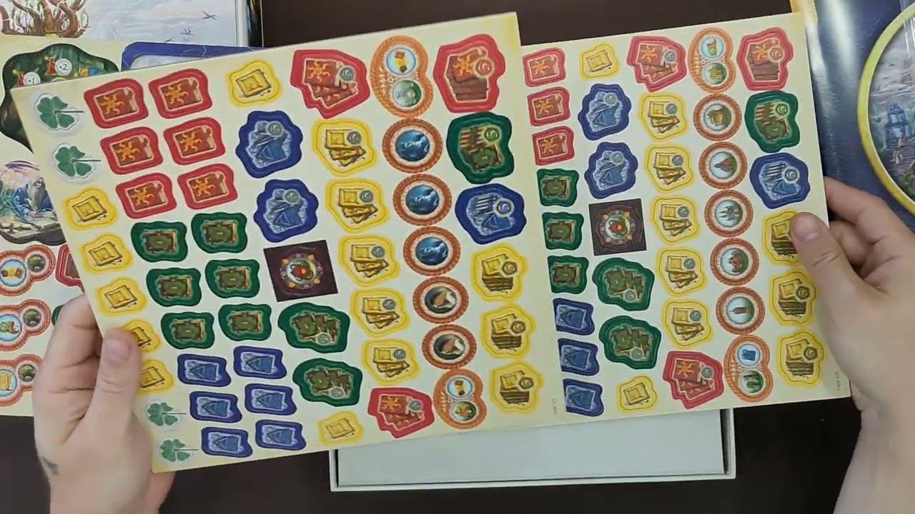 Распаковка настольной игры "Земля Сказаний" смотреть онлайн