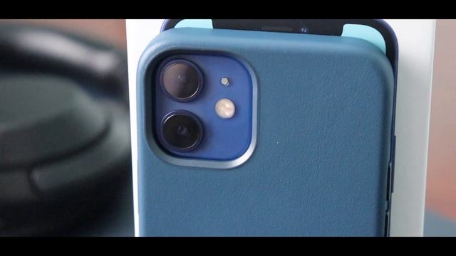 iPhone 12 Mini (Blue) Unboxing + First Impressions! смотреть онлайн