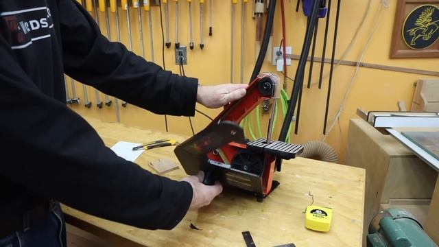 This sander costs less than a TANK OF GAS. is it any good? смотреть онлайн