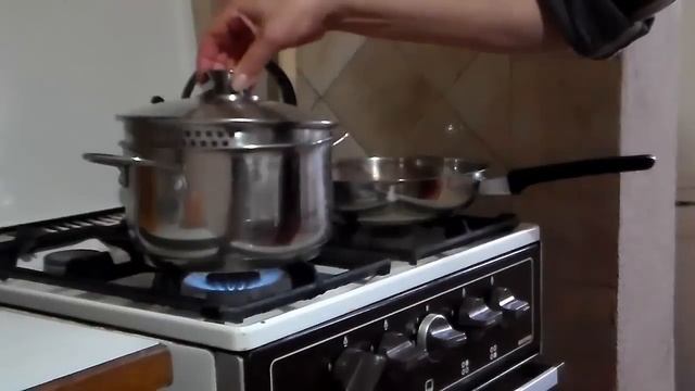 Уха,_три_секрета_вкусной_ухи.mp4 смотреть онлайн
