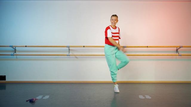 5 Easy Dance Moves for Beginners PART II - HOUSE DANCE Tutorial смотреть онлайн