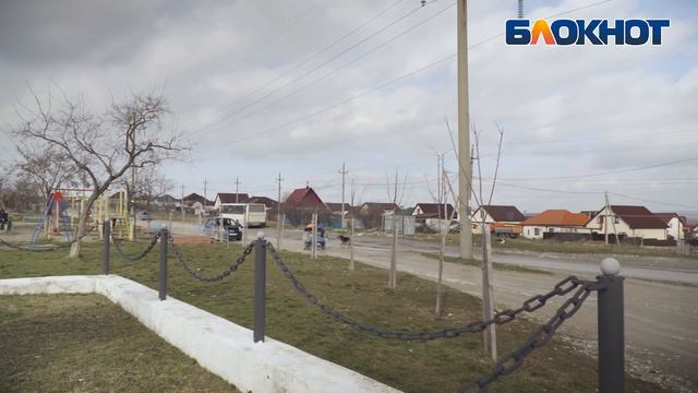 Дети играют на костях участников ВОВ смотреть онлайн