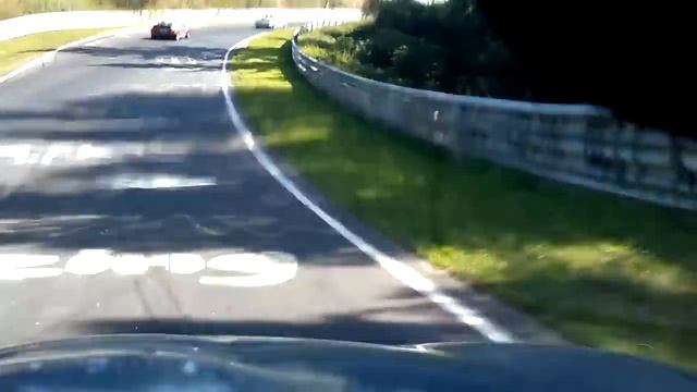 Mazda MX-5 vs Smart Roadster at Nurburgring смотреть онлайн