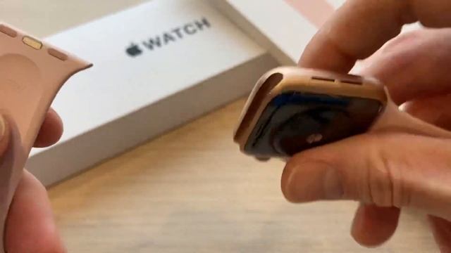 Как поменять ремешок на Apple Watch (Apple Watch SE) смотреть онлайн