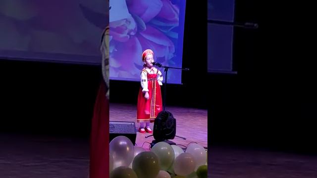 "На горе-то калина".р.н.п.Исп.Ксения Б.Дворец Восточный.Москва смотреть онлайн