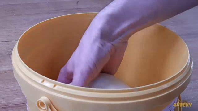 Пироги с фундуком и мягким сыром