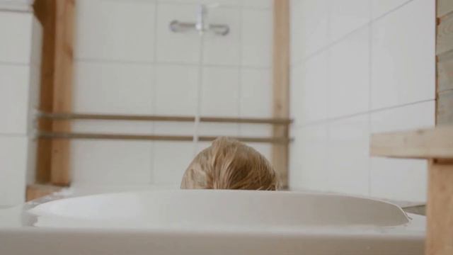 ДЕВУШКА в ВАННОЙ! смотреть онлайн