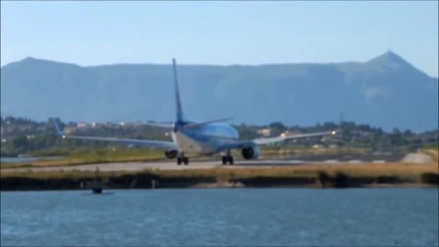Korfu / Starts und Landungen (Kerkyra Airport) смотреть онлайн