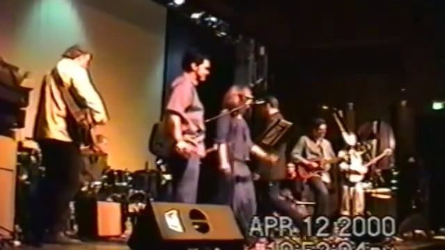 Groovy Movies: John Easdale performs Paul McCartney's Red Rose Speedway Medley 4/21/00 смотреть онлайн