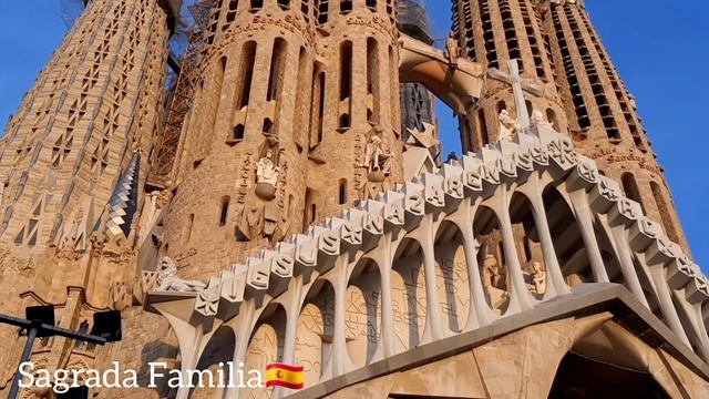 BASILICA DE LA SAGRADA FAMILIA | UNFINISHED MASTERPIECE OF GAUDI | BARCELONA SPAIN смотреть онлайн
