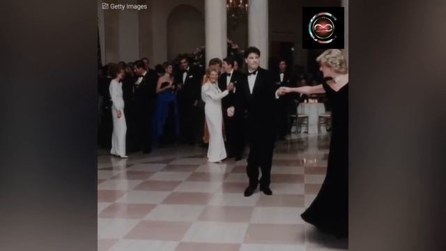 John Travolta and Princess Diana's dance! смотреть онлайн