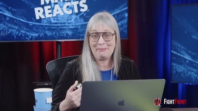 Lovely British Old People React To MMA Knockouts смотреть онлайн