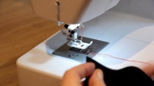 Тефлоновая лапка для кожи - стоит ли её покупать? (обзор)