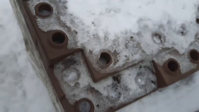 ставлю жеское испытание кирпича-ЛЕГО