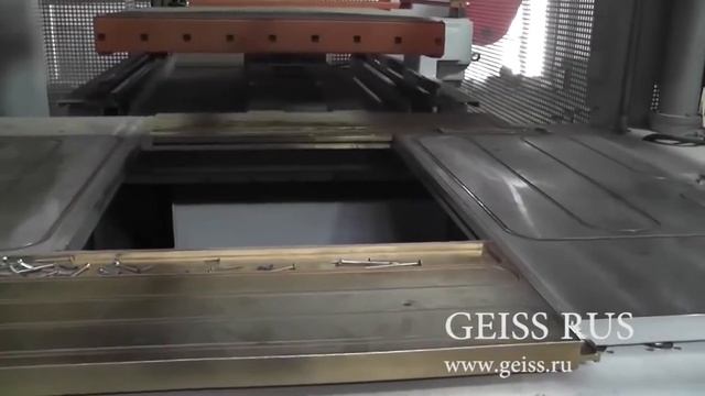 Формование маленьких деталей на машине GEISS смотреть онлайн