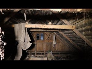 НЕЧТО СТРАШНОЕ ПОСЕЛИЛОСЬ В ЭТОМ ДОМЕ УСТАНОВИЛ КАМЕРЫ