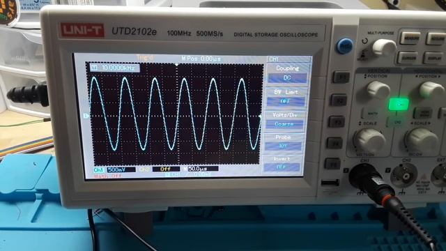 UNI T UTD2102e Oscilloscope Review and tear down смотреть онлайн