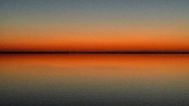 Gentle Native American Flute and Cello Music for Sunrise смотреть онлайн