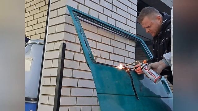 ? Как быстро и просто удалить, убрать стекольный клей, герметик после срезки стекла? Лайфхак смотреть онлайн