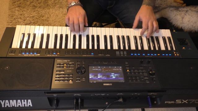 Gazebo I Like Chopin Yamaha PSR SX700 смотреть онлайн