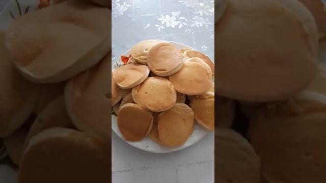 оладушки, пожарены на сухой сковороде. смотреть онлайн