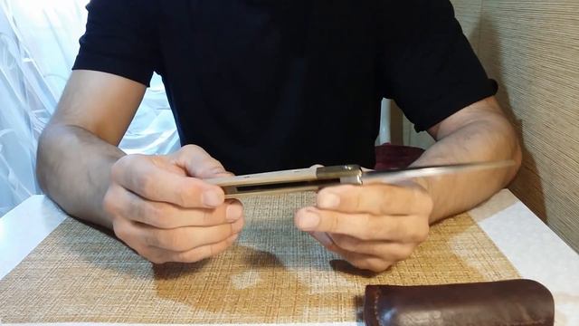 Складной нож для пикников.