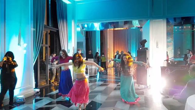 Dilbar Dilbar / Dance group Lakshmi / Bollywood evening with Indian guests / Funicular restaurant смотреть онлайн