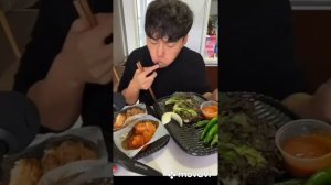 Китайцы едят на камеру / Асмр еда!!!