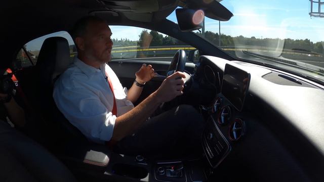 UŻYWANY Mercedes-AMG A45, czyli nawet po latach kosztuje majątek (TEST PL 4K) | CaroSeria смотреть онлайн
