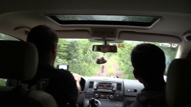 Off road s VW Multivan T5 Seikel 4x4 přes sedla Kavkazu смотреть онлайн