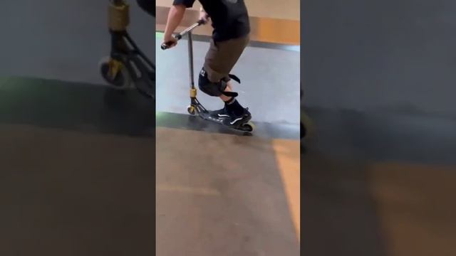 bru whip #scooter #fyp смотреть онлайн