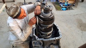 Mercedes Actros gearbox Bez: G211-16 repair. Кпп ремонт Мерседес Актрос Bez: G211-16.