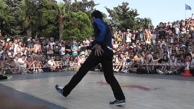 Yalta summer jam 2011 сила и мощь gun vs SHLAG смотреть онлайн