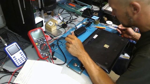 Ноутбук Acer E5-573. Апгрейд с вынужденным ремонтом | ЗверьПК смотреть онлайн