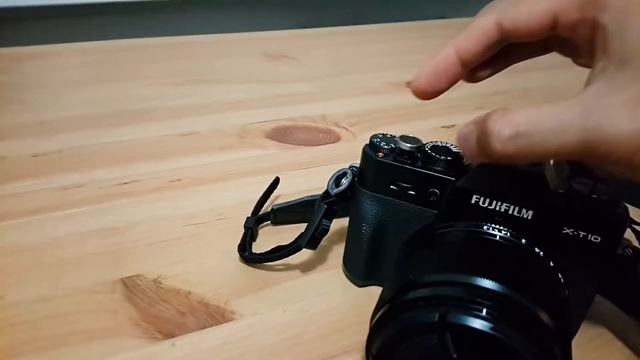 Shutter made from leather for my X-t10 56mm f1.2 lenses смотреть онлайн