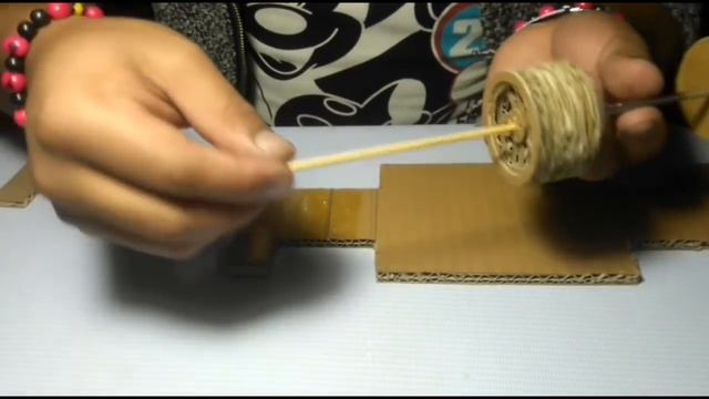Cómo hacer un Carro de Carton - ( Radio Control ) ferrari california смотреть онлайн