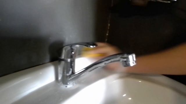 Чистим смеситель. До и после. смотреть онлайн