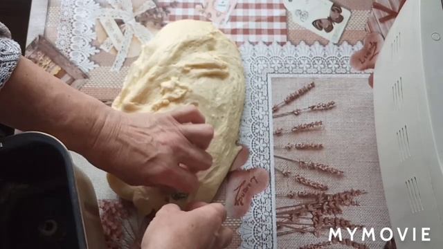 Вкусные дрожжевые булочки с присыпкой , от бабушки