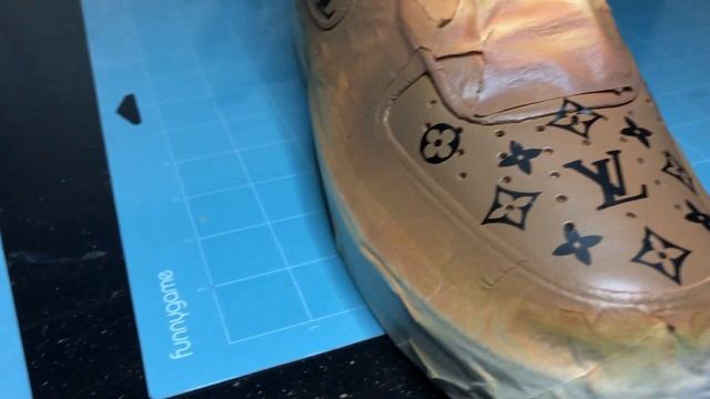 CUSTOM LOUIS VUITTON AIR FORCE 1 | TIMELAPSE смотреть онлайн