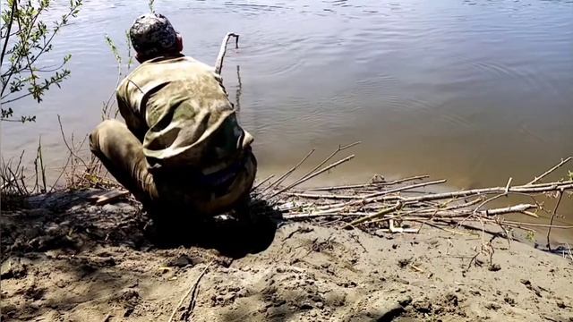 Хапугу протестировал летом с берега. Рыбку ловит. Алтайский край река Чумыш.