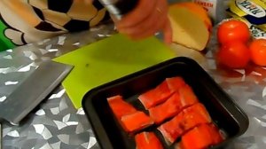 Готовим рыбу кижуч. Кижуч в сливках, под сыром и помидорами. Солим кижуч.